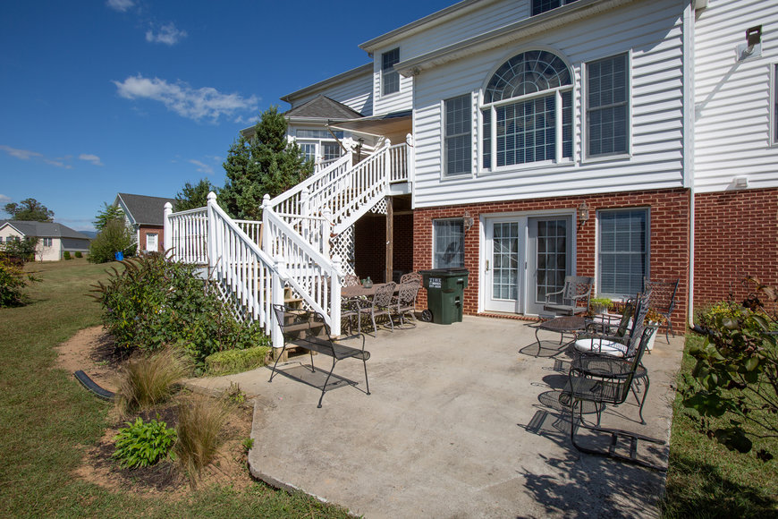 Image for Stately 5 BR/5.5 BA Home on 3.5 +/- Acres in Albemarle County, VA--SELLING to the HIGHEST BIDDER!!