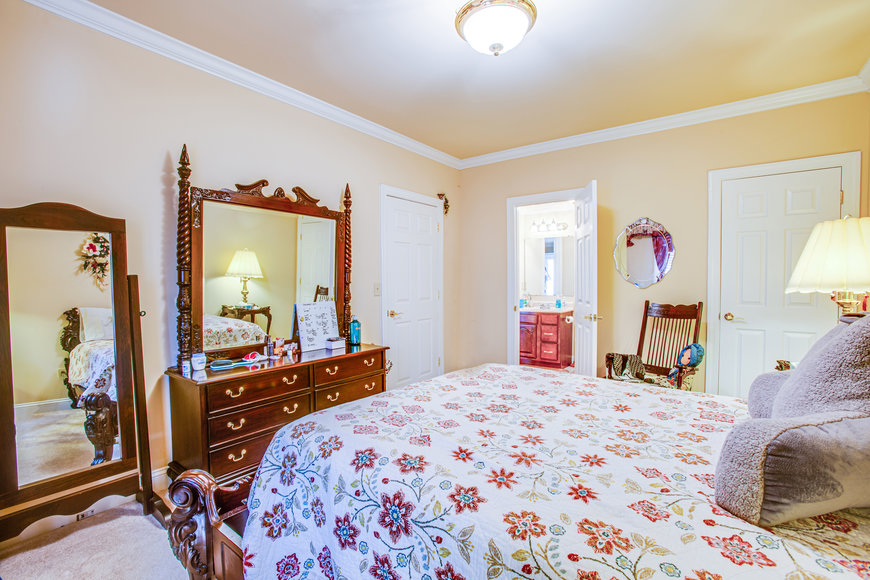 Image for Stately 5 BR/5.5 BA Home on 3.5 +/- Acres in Albemarle County, VA--SELLING to the HIGHEST BIDDER!!