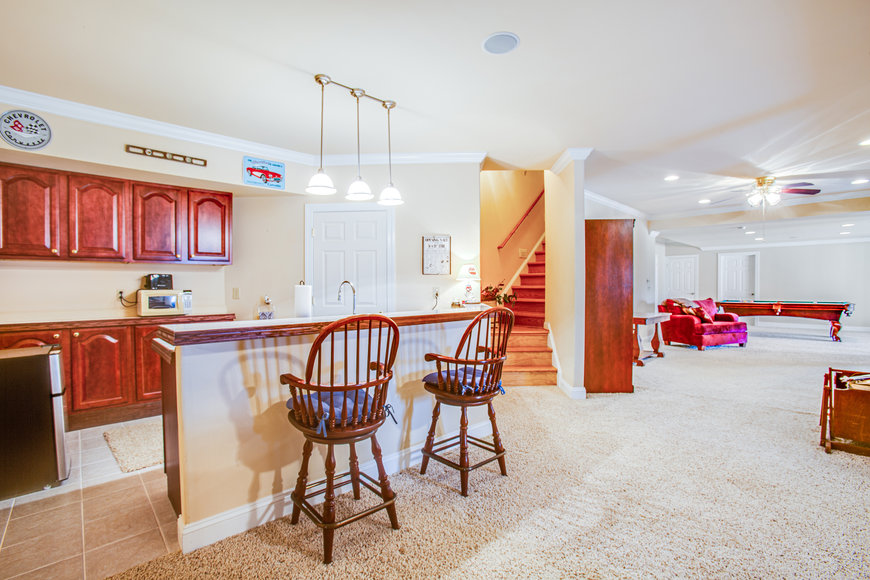 Image for Stately 5 BR/5.5 BA Home on 3.5 +/- Acres in Albemarle County, VA--SELLING to the HIGHEST BIDDER!!