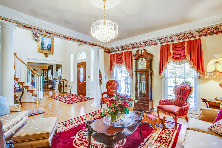 Image for Stately 5 BR/5.5 BA Home on 3.5 +/- Acres in Albemarle County, VA--SELLING to the HIGHEST BIDDER!!