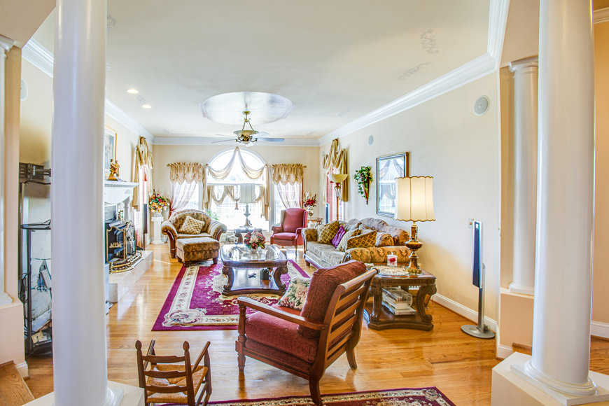 Image for Stately 5 BR/5.5 BA Home on 3.5 +/- Acres in Albemarle County, VA--SELLING to the HIGHEST BIDDER!!