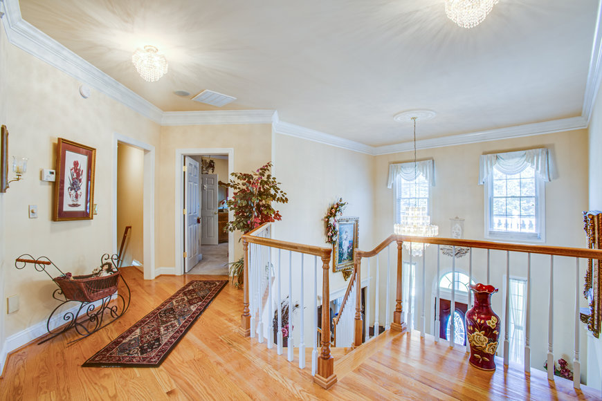 Image for Stately 5 BR/5.5 BA Home on 3.5 +/- Acres in Albemarle County, VA--SELLING to the HIGHEST BIDDER!!