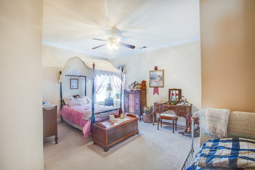 Image for Stately 5 BR/5.5 BA Home on 3.5 +/- Acres in Albemarle County, VA--SELLING to the HIGHEST BIDDER!!