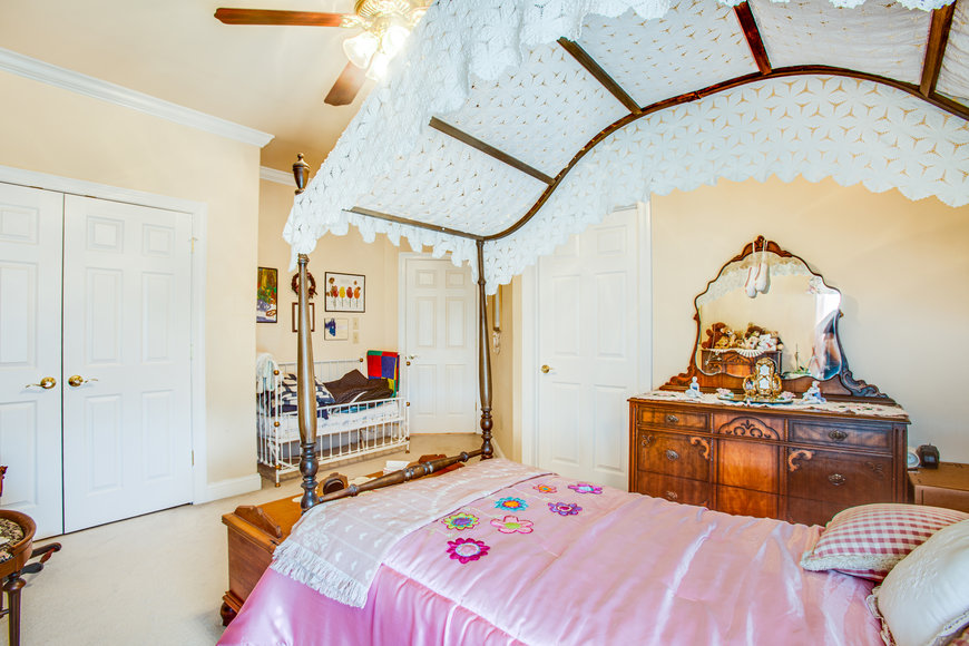 Image for Stately 5 BR/5.5 BA Home on 3.5 +/- Acres in Albemarle County, VA--SELLING to the HIGHEST BIDDER!!