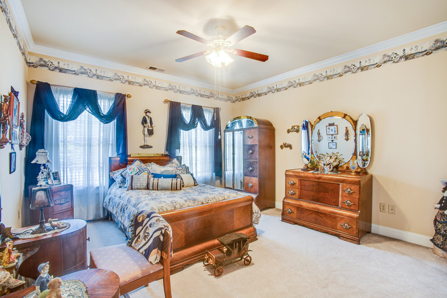 Image for Stately 5 BR/5.5 BA Home on 3.5 +/- Acres in Albemarle County, VA--SELLING to the HIGHEST BIDDER!!