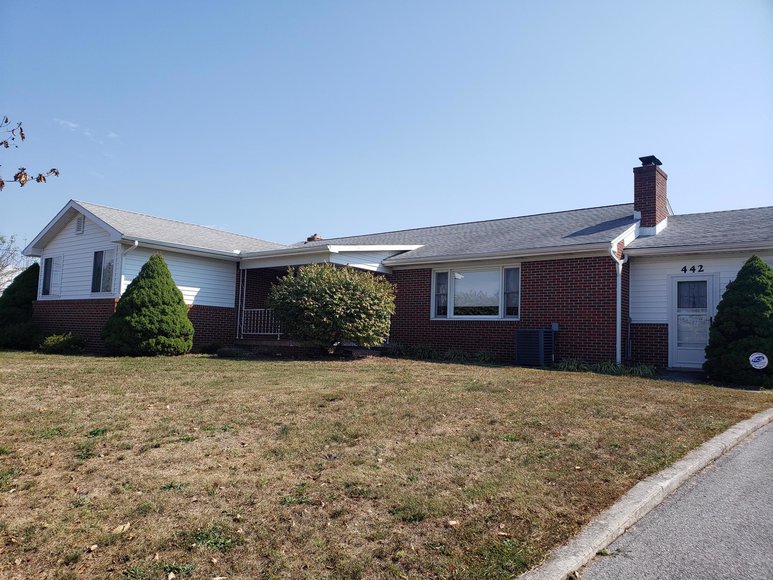 Image for Beautiful Well Kept Home Near Berkeley Springs WV