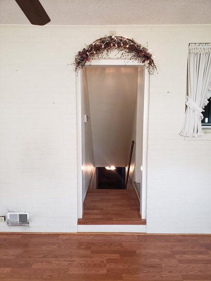 Image for Beautiful Well Kept Home Near Berkeley Springs WV