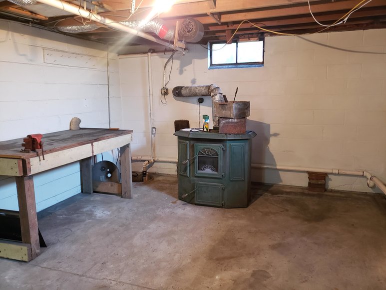 Image for Beautiful Well Kept Home Near Berkeley Springs WV