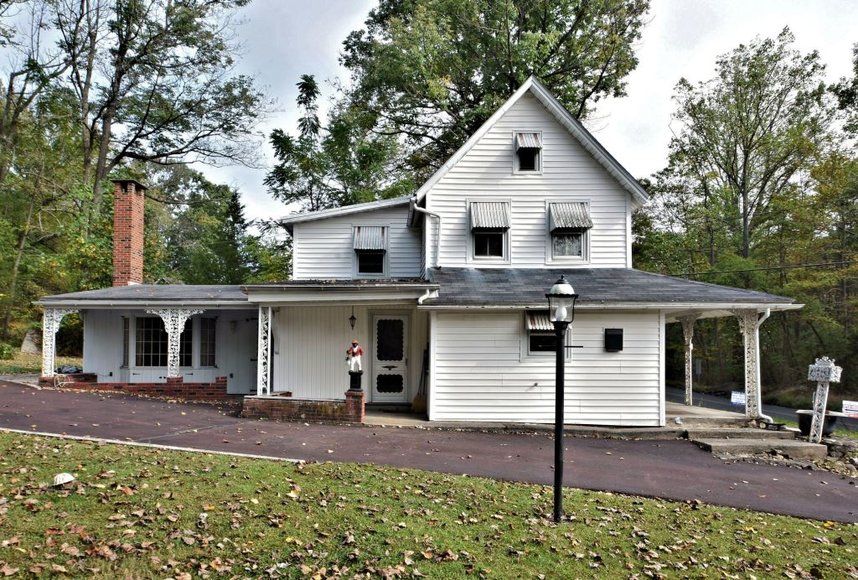 Alderfer Auction Real Estate Auction 970 Allentown Rd., Green Lane, PA