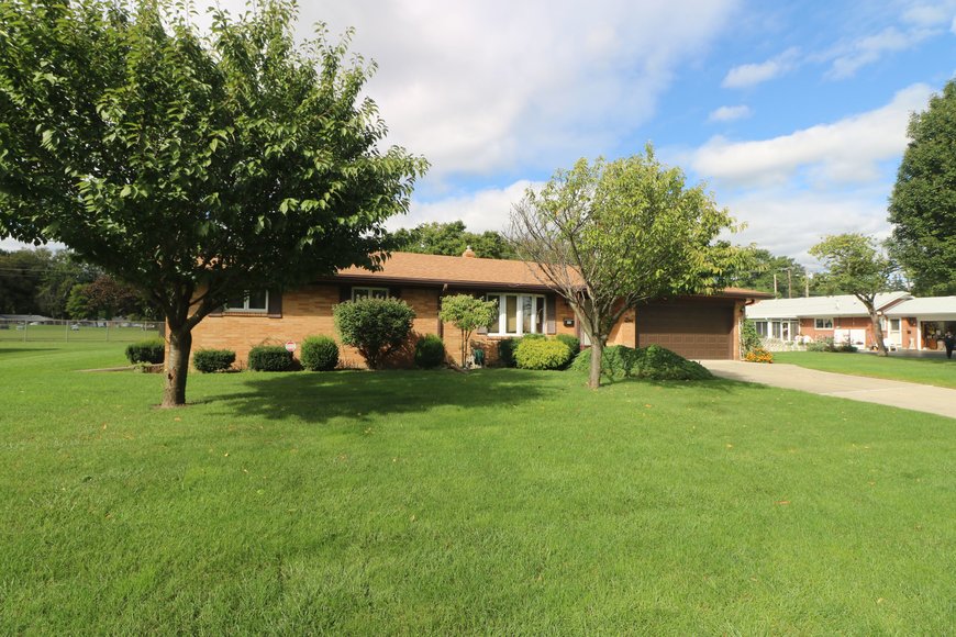 Image for MINIMUM BID AUCTION $70,000 - 1524 Eaton Drive