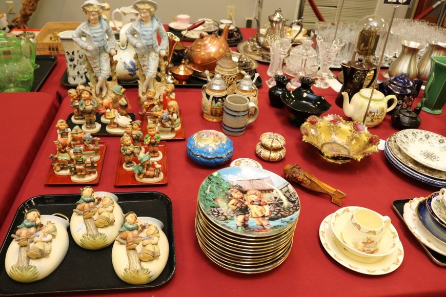 Image for Gallery Auction with Discovery Art: 10-10-19