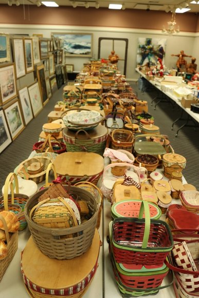 Image for Gallery Auction with Discovery Art: 10-10-19