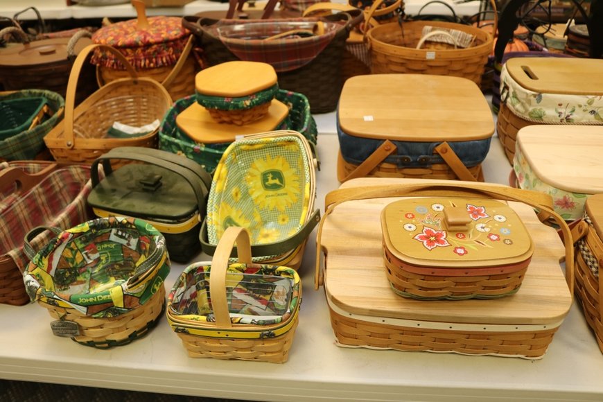 Image for Gallery Auction with Discovery Art: 10-10-19