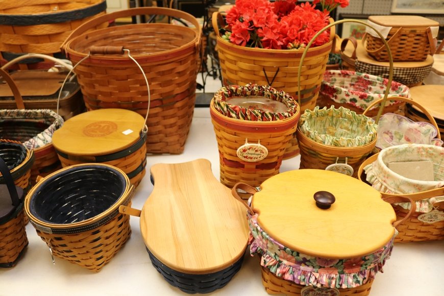 Image for Gallery Auction with Discovery Art: 10-10-19