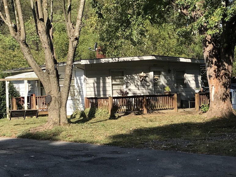 Image for ABSOLUTE TRUSTEE AUCTION: 2 Tracts of Real Estate and Commercial Kitchen Equipment (Troutville, VA)