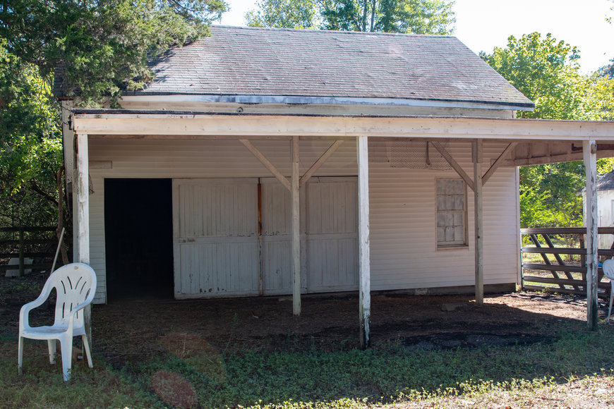 Image for Bob Page Estate ~ 4200 Broadway Rd, Ellendale/Bartlett, TN House & 15±Acres ~ No Reserve Auction