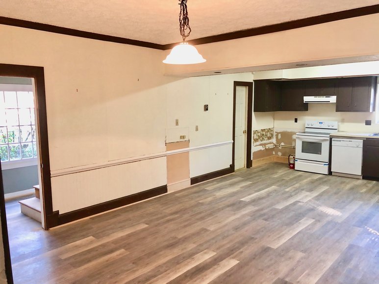 Image for 2 BR/1.5 BA Home on .39 +/- Acre Lot in the Town of Luray, VA--SELLS to the HIGHEST BIDDER via ONLINE ONLY BIDDING!!