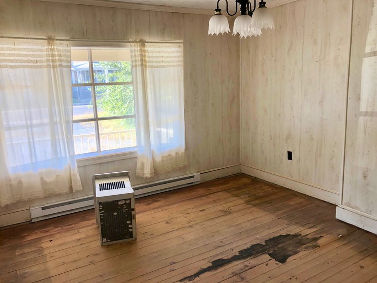 Image for 2 BR/1.5 BA Home on .39 +/- Acre Lot in the Town of Luray, VA--SELLS to the HIGHEST BIDDER via ONLINE ONLY BIDDING!!