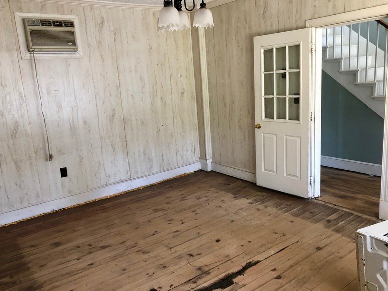 Image for 2 BR/1.5 BA Home on .39 +/- Acre Lot in the Town of Luray, VA--SELLS to the HIGHEST BIDDER via ONLINE ONLY BIDDING!!