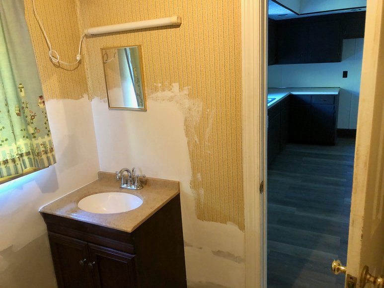 Image for 2 BR/1.5 BA Home on .39 +/- Acre Lot in the Town of Luray, VA--SELLS to the HIGHEST BIDDER via ONLINE ONLY BIDDING!!