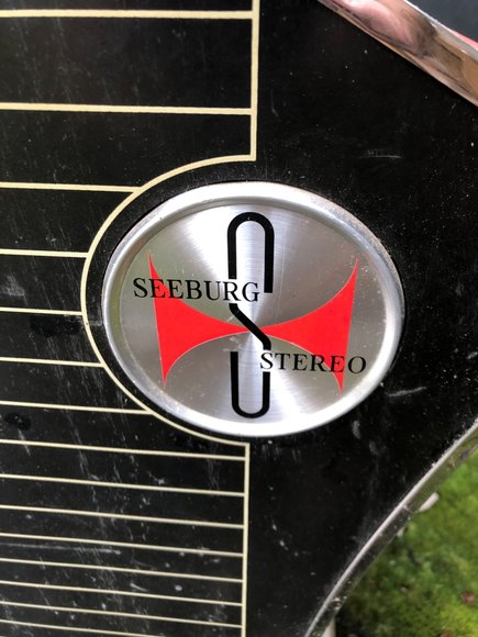 Image for Gallery Auction with Vehicles: 10-24-19