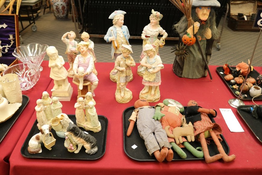 Image for Gallery Auction with Vehicles: 10-24-19