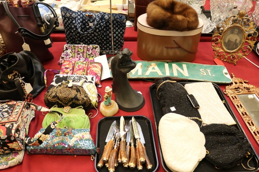 Image for Gallery Auction with Vehicles: 10-24-19