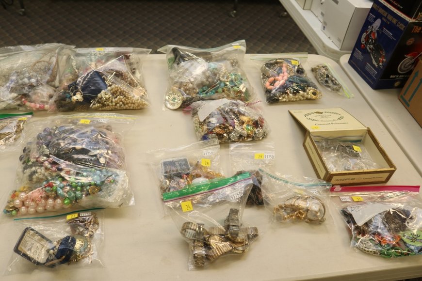 Image for Gallery Auction with Vehicles: 10-24-19