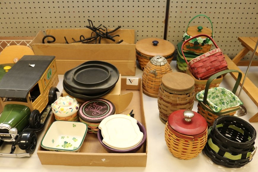 Image for Gallery Auction with Vehicles: 10-24-19