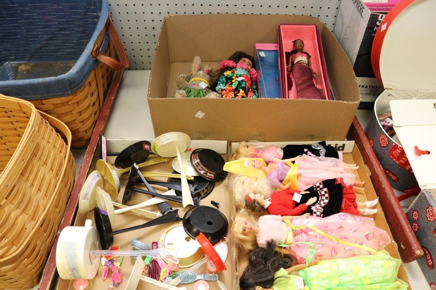 Image for Gallery Auction with Vehicles: 10-24-19