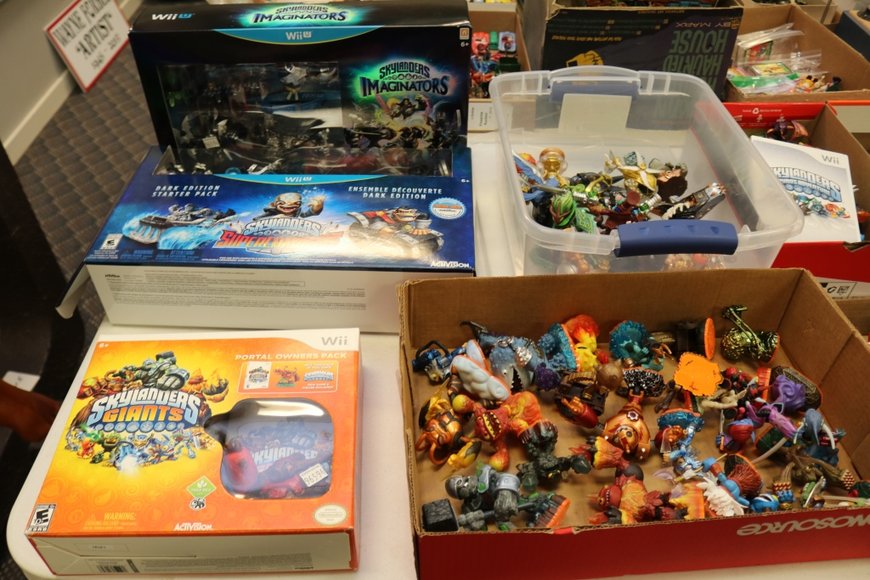 Image for Gallery Auction with Vehicles: 10-24-19