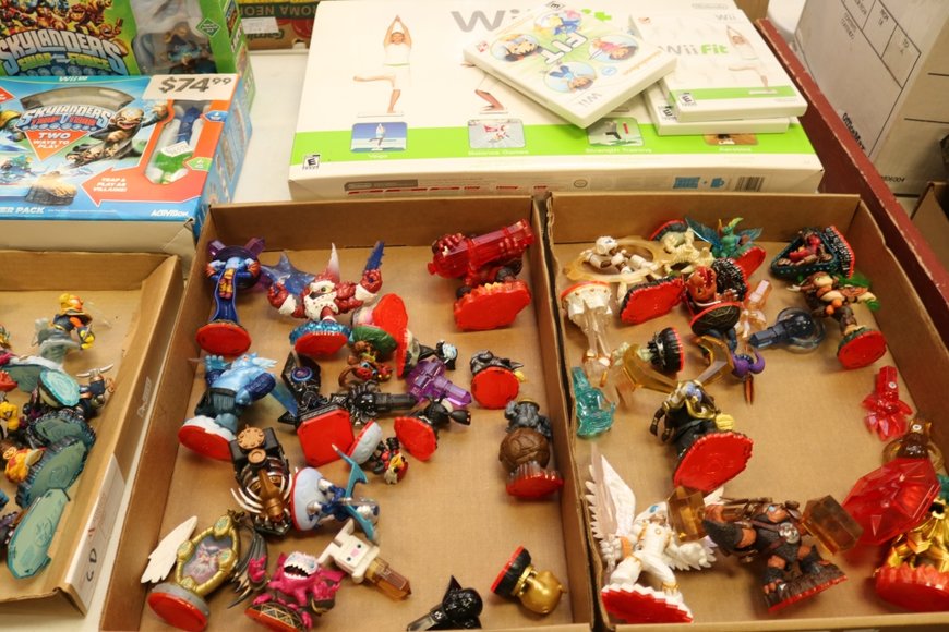 Image for Gallery Auction with Vehicles: 10-24-19