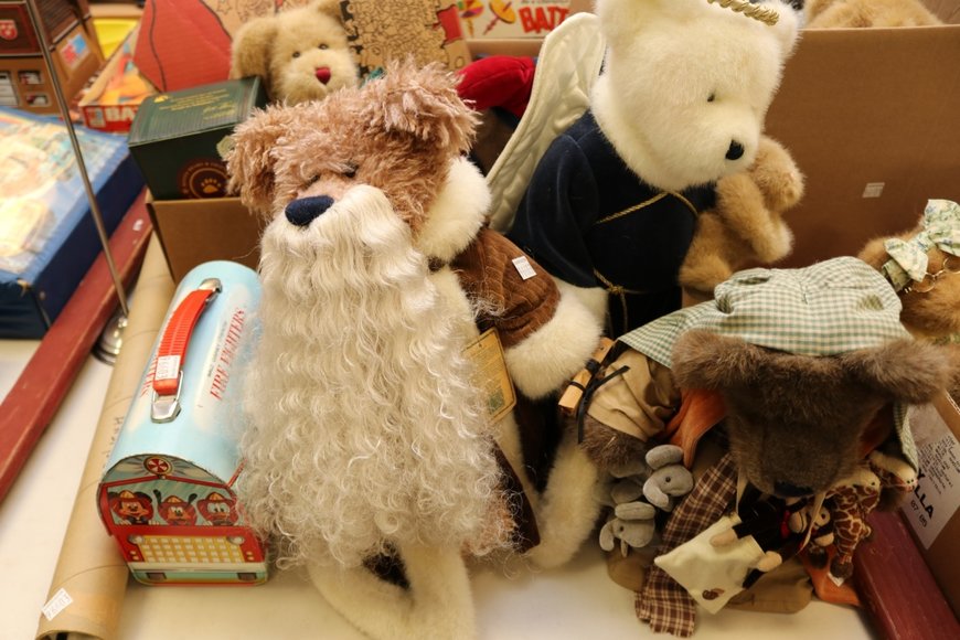 Image for Gallery Auction with Vehicles: 10-24-19