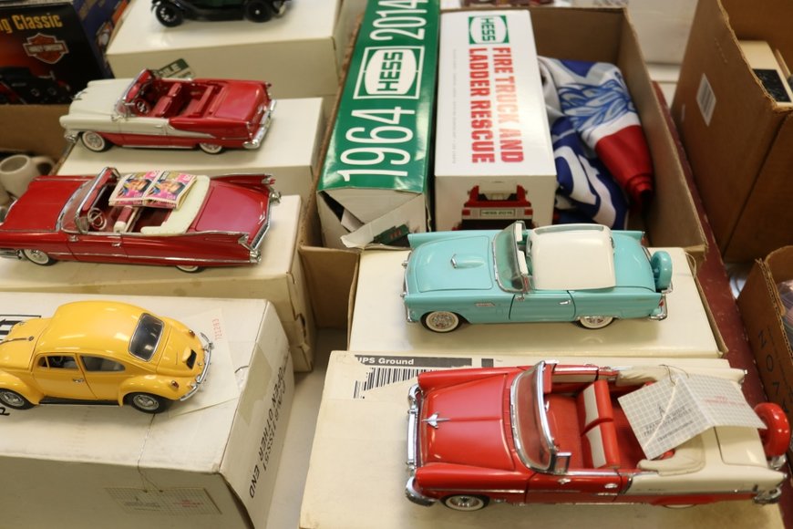 Image for Gallery Auction with Vehicles: 10-24-19