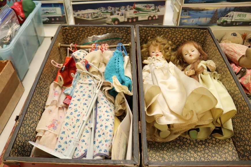 Image for Gallery Auction with Vehicles: 10-24-19