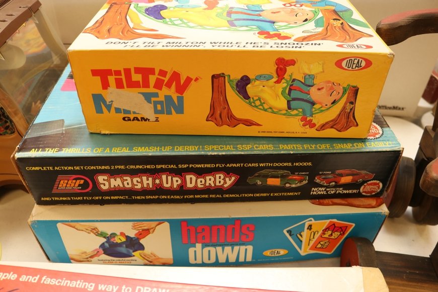 Image for Gallery Auction with Vehicles: 10-24-19