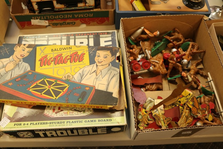 Image for Gallery Auction with Vehicles: 10-24-19