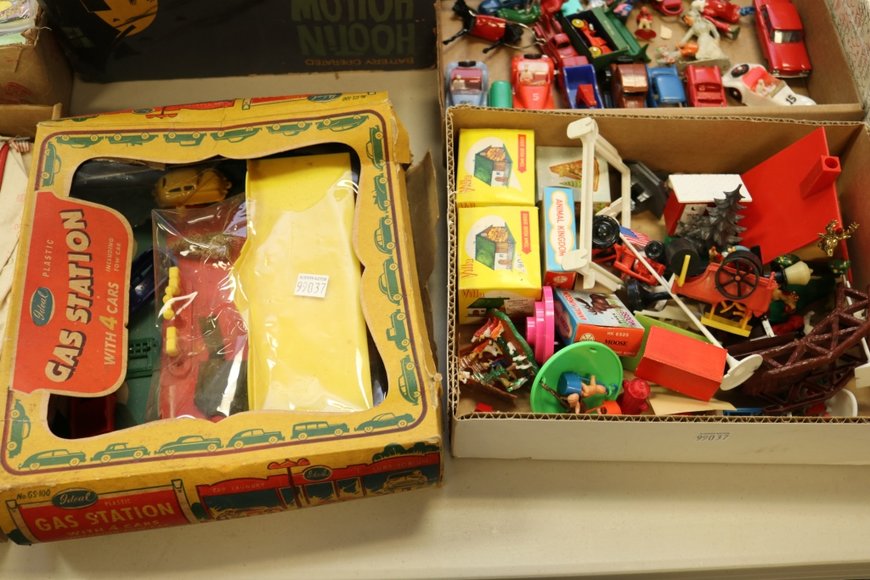 Image for Gallery Auction with Vehicles: 10-24-19