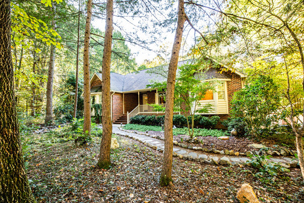 Image for Well Built 5 BR/3.5 BA Brick Home on 4.9 +/- Acres in Desirable 