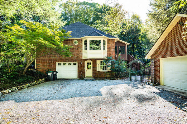 Image for Well Built 5 BR/3.5 BA Brick Home on 4.9 +/- Acres in Desirable 