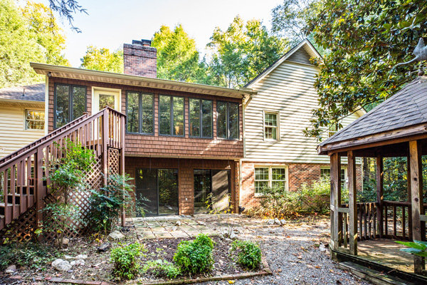 Image for Well Built 5 BR/3.5 BA Brick Home on 4.9 +/- Acres in Desirable 