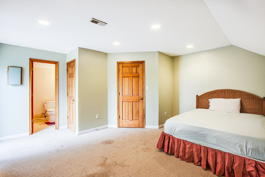 Image for 5 BR/5.5 BA Estate Home on 34 +/- Acres in Culpeper County, VA--SELLS to the HIGHEST BIDDER!!