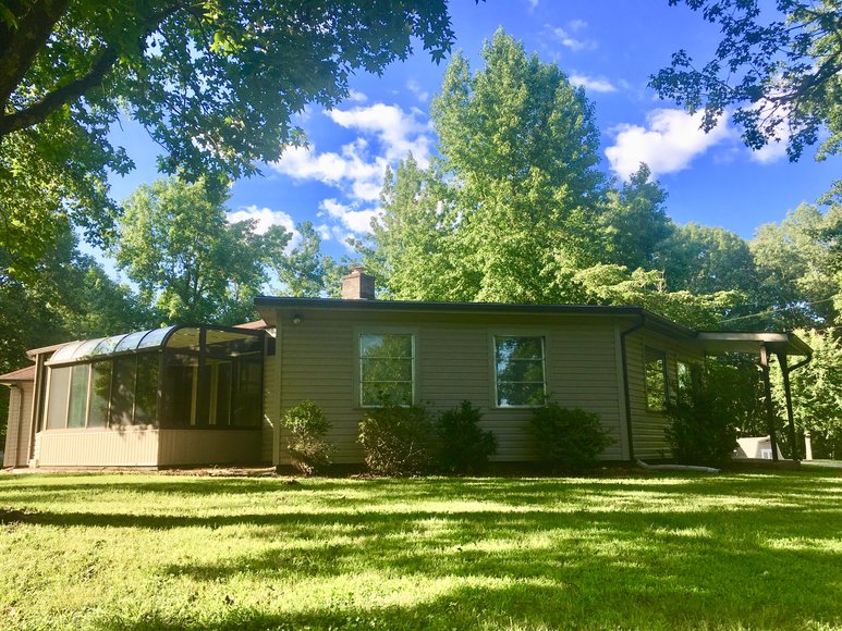 Image for Lake Barkley Real Estate Auction: 275 Horseshoe Dr., Cadiz