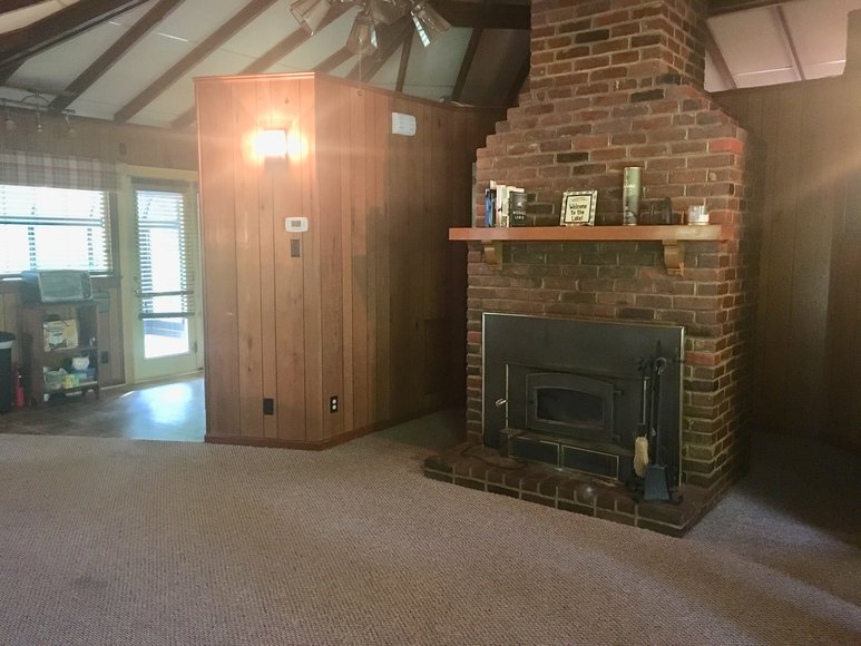 Image for Lake Barkley Real Estate Auction: 275 Horseshoe Dr., Cadiz