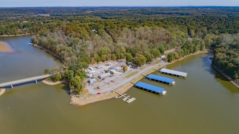 Image for Lake Barkley Marina Auction: Moon River