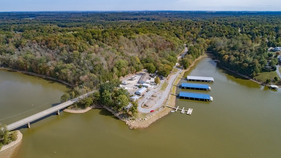 Image for Lake Barkley Marina Auction: Moon River