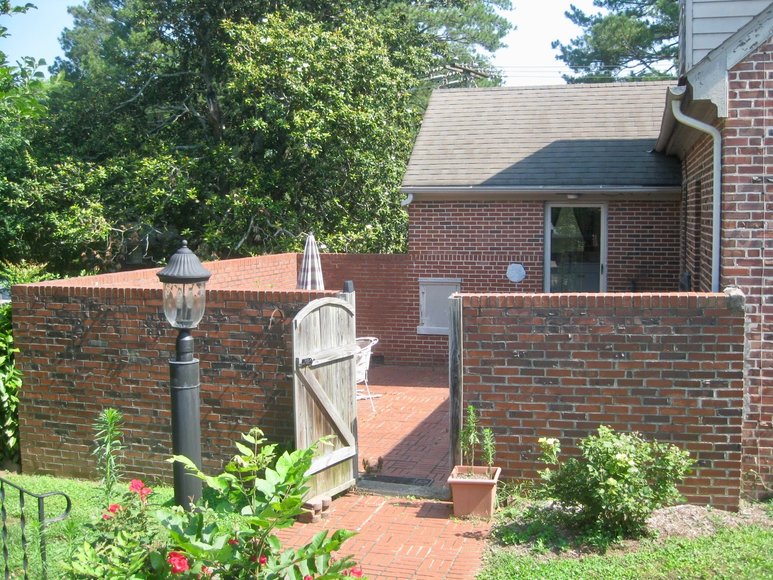 Image for Move-In Ready 3 BR/2.5 BA Brick Home on Main Street Lawrenceville, VA--Sells to the Highest Bidder!!