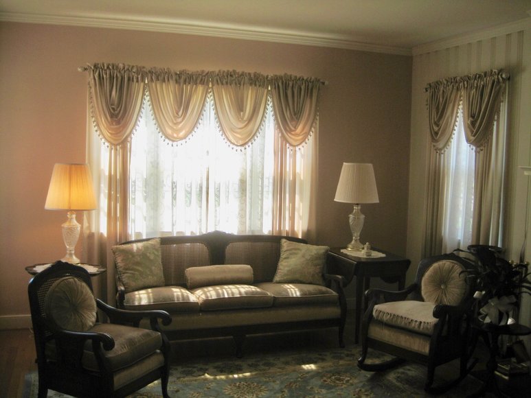 Image for Move-In Ready 3 BR/2.5 BA Brick Home on Main Street Lawrenceville, VA--Sells to the Highest Bidder!!