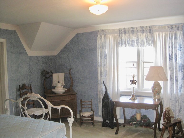 Image for Move-In Ready 3 BR/2.5 BA Brick Home on Main Street Lawrenceville, VA--Sells to the Highest Bidder!!