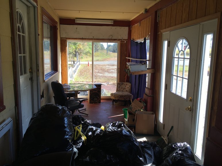 Image for 1,884 SF Retail/Restaurant Building & Home/Apartment - 2.5 AC Lot - Essex County - 4907 Tidewater Trl., Loretto, VA 22509